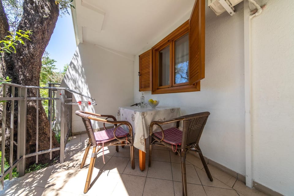 Balcony/Terrace, Dining area