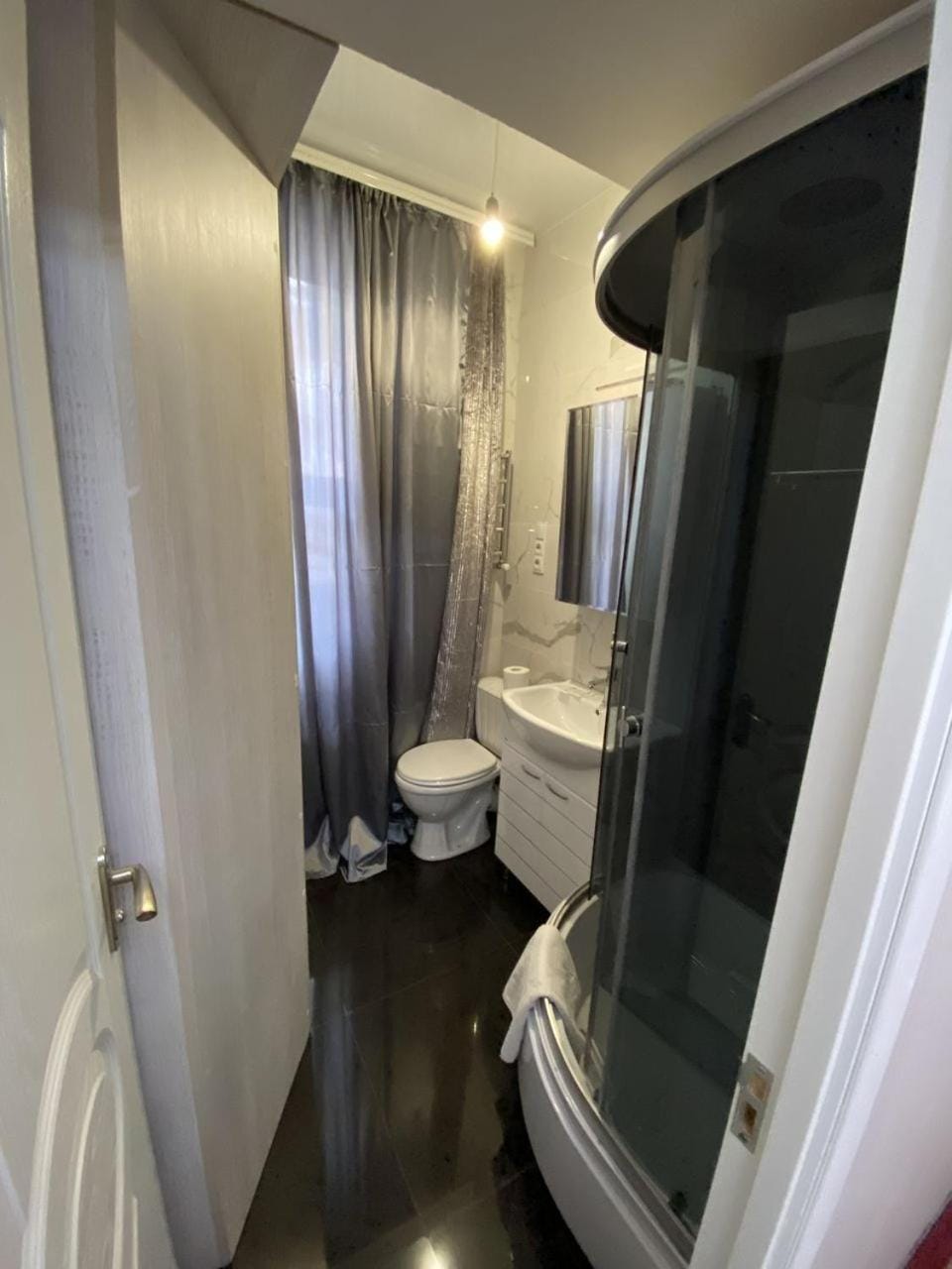Toilet, Bath