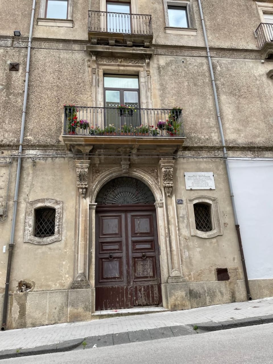 Property building, Facade/entrance