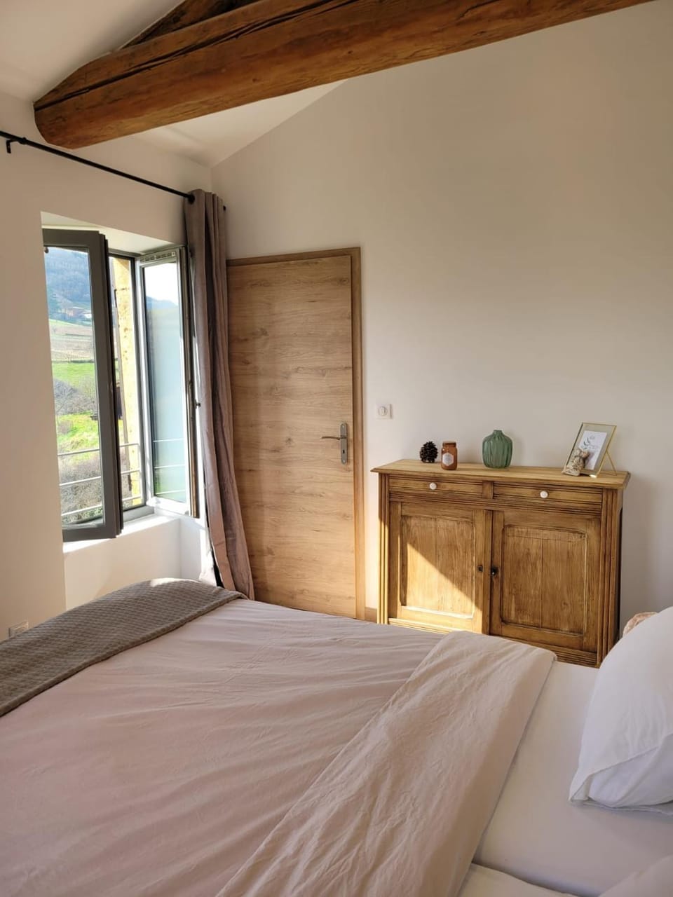 Beaujolais - Maison pierres dorées House in Auvergne-Rhône-Alpes