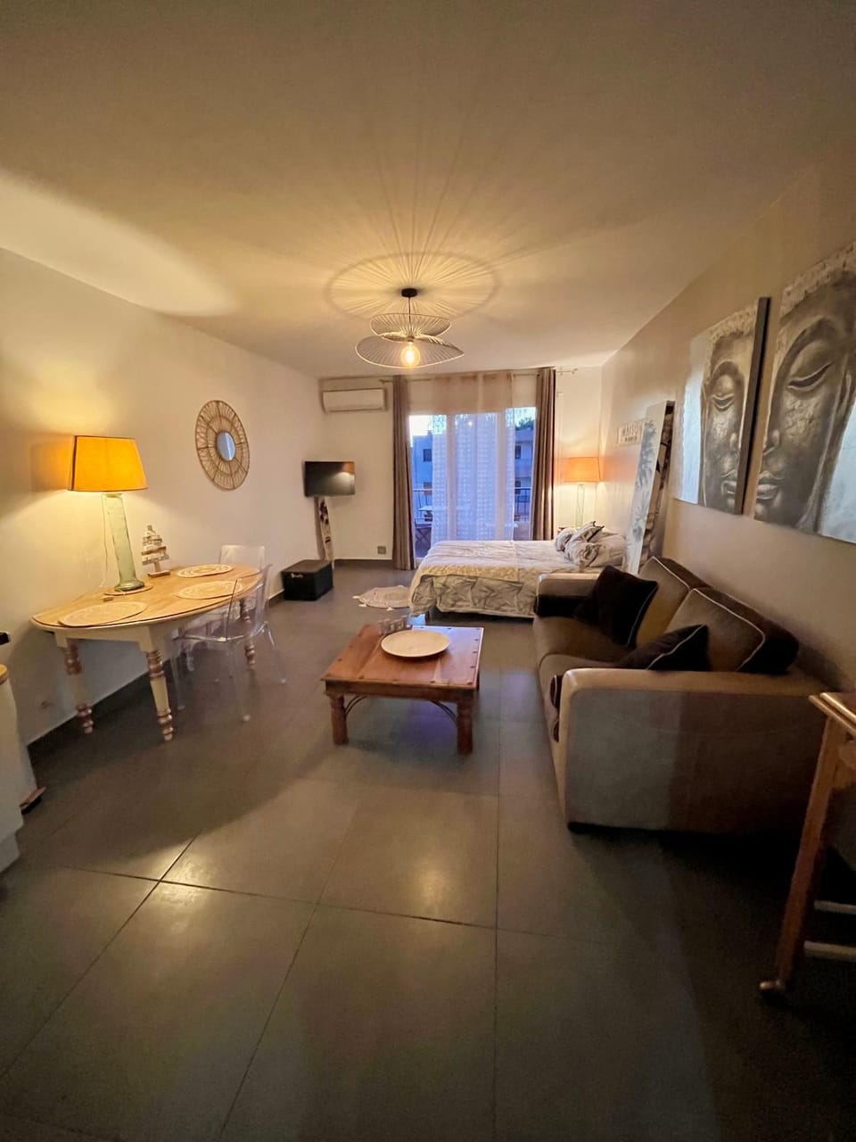 Photo of the whole room, Seating area, Dining area, Bedroom