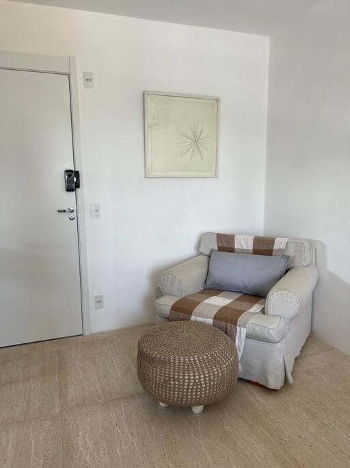 Apt. Novo em Cidade Jardim Apartment in Sao Paulo City