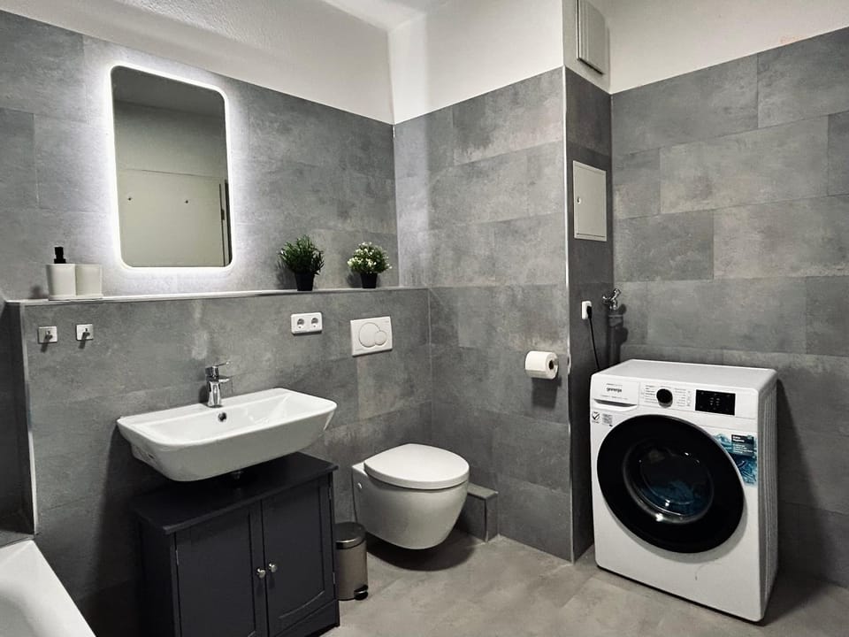 Bathroom, Bath
