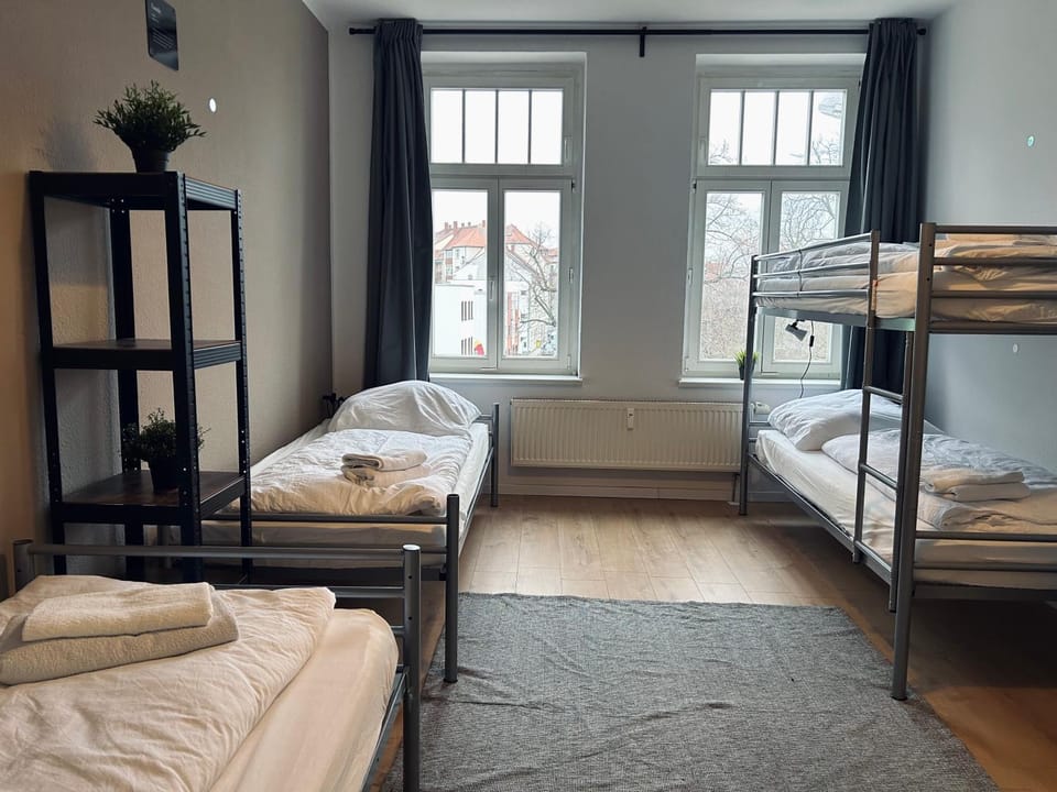 Bed, Bedroom, bunk bed, towels, towels, wardrobe