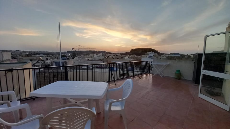 Patio, Balcony/Terrace