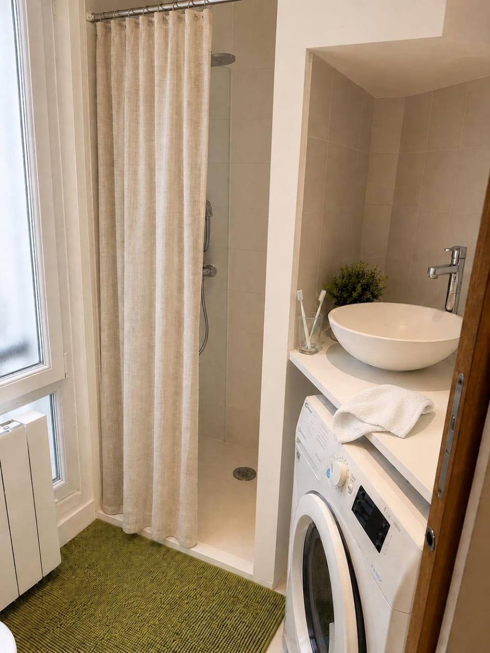 Shower, Bathroom, washing machine