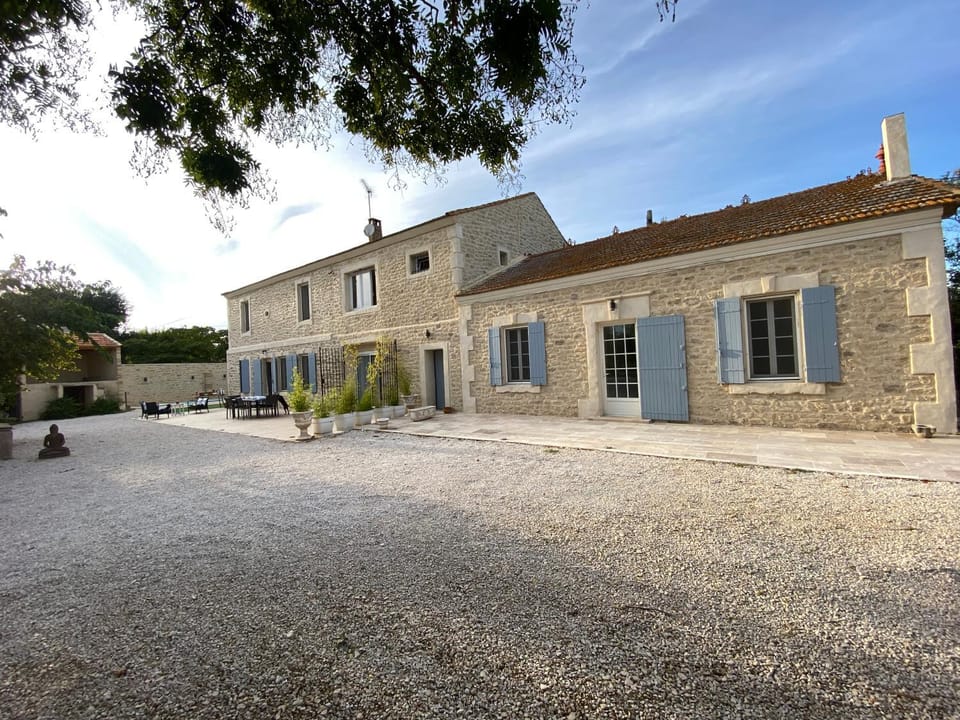 Property building, Patio, Garden, Balcony/Terrace, Garden view