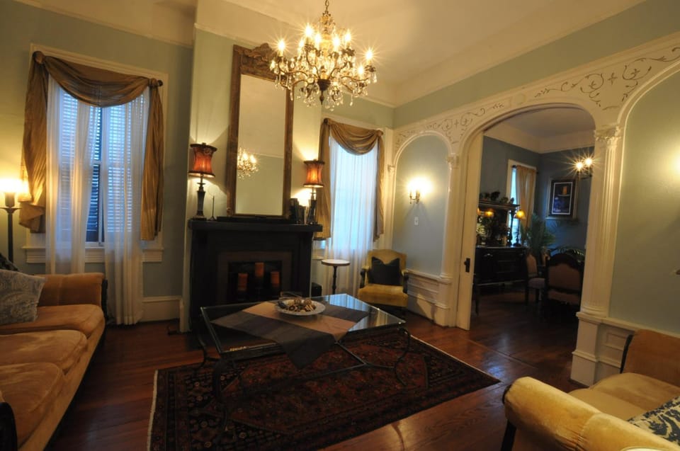 Communal lounge/ TV room