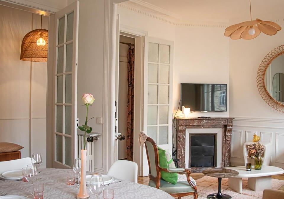 Living room, flat iron