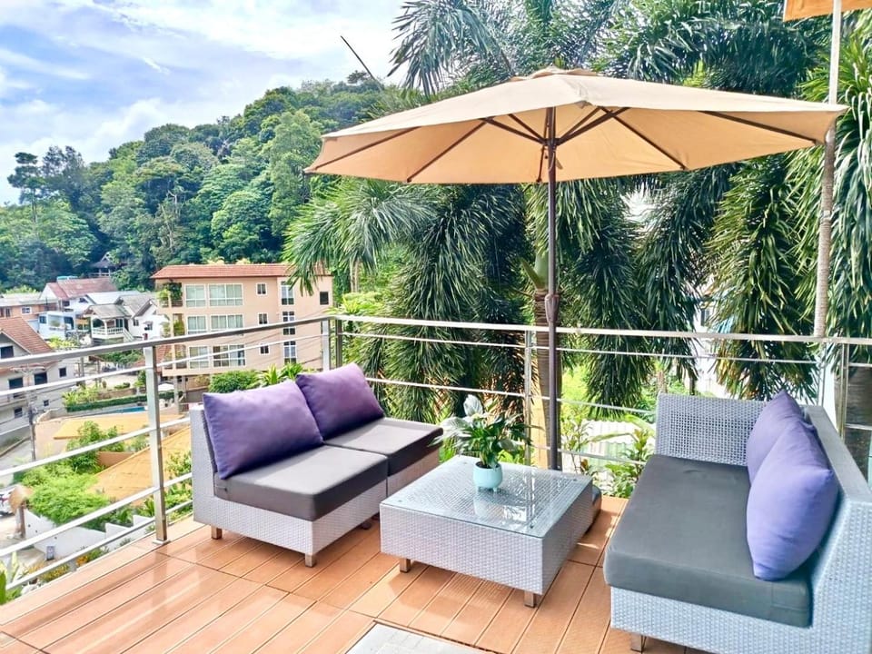 Patio, Day, Natural landscape, View (from property/room), Balcony/Terrace