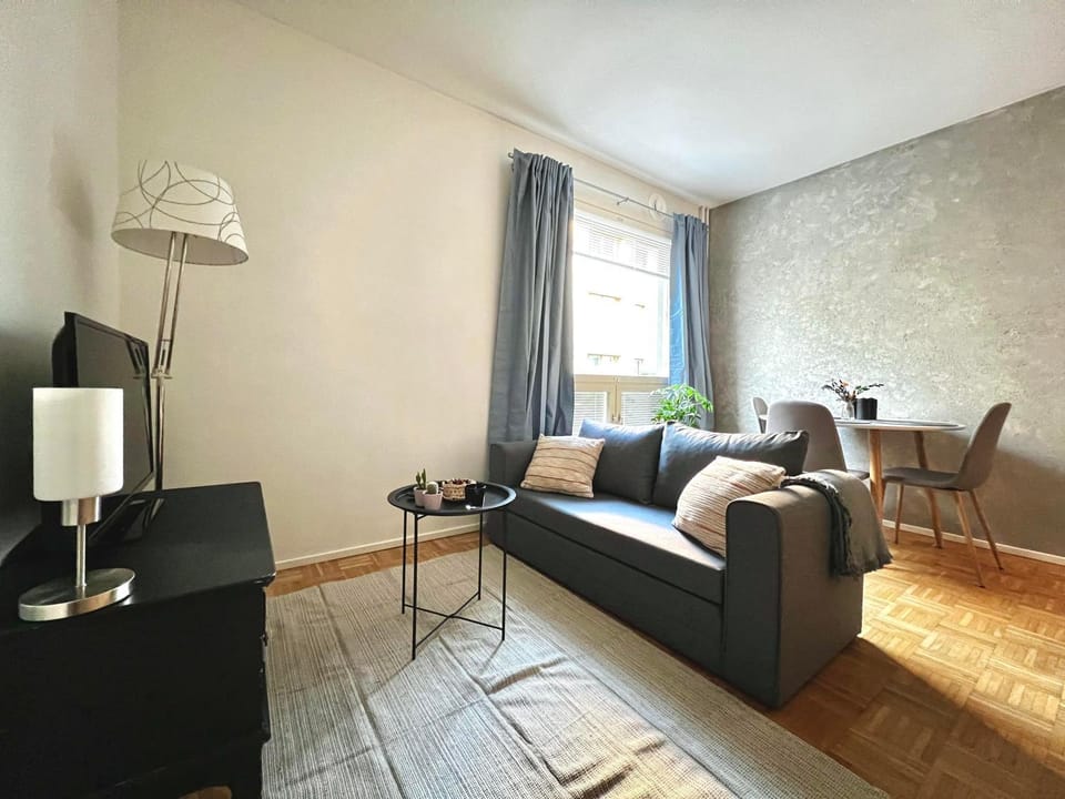 Timeless & Cozy, heart of Kamppi Apartment in Helsinki