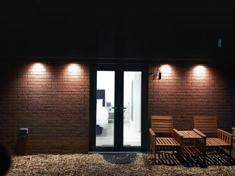 Patio, Night