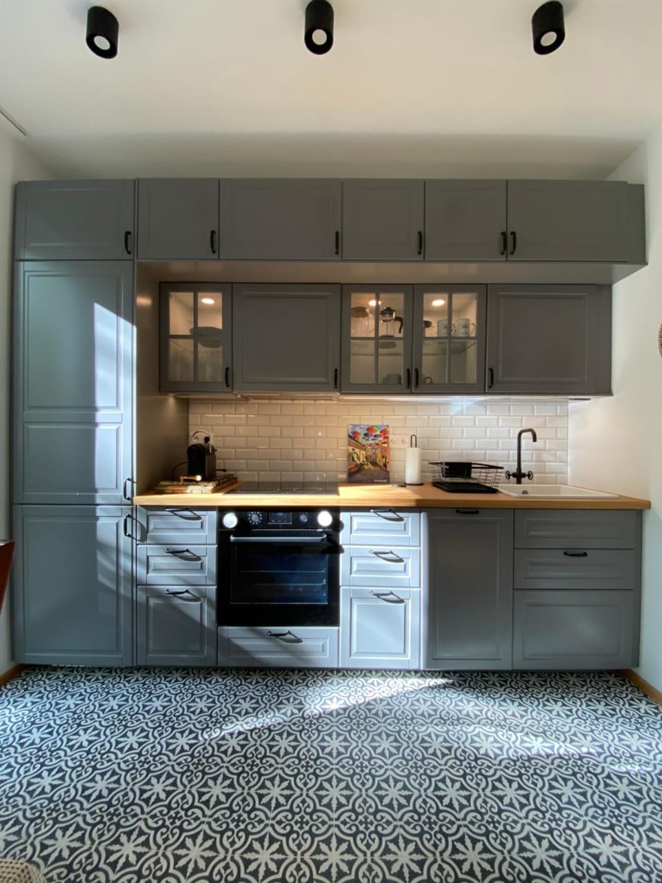 Kitchen or kitchenette, dishwasher, pet friendly, stove, toaster