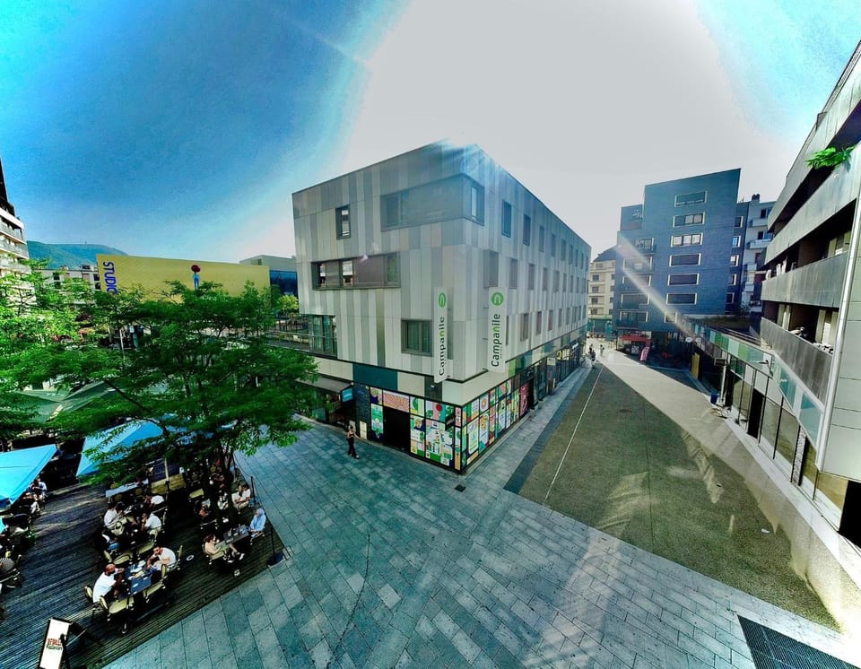 Property building, Neighbourhood, Bird's eye view