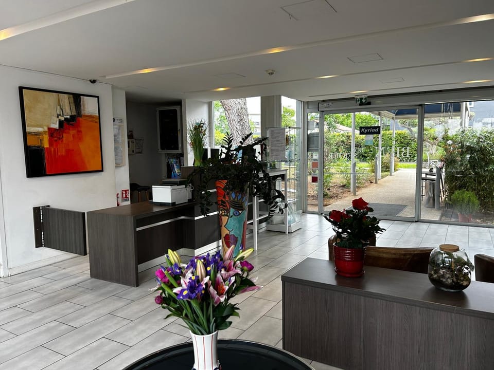 Property building, Lobby or reception