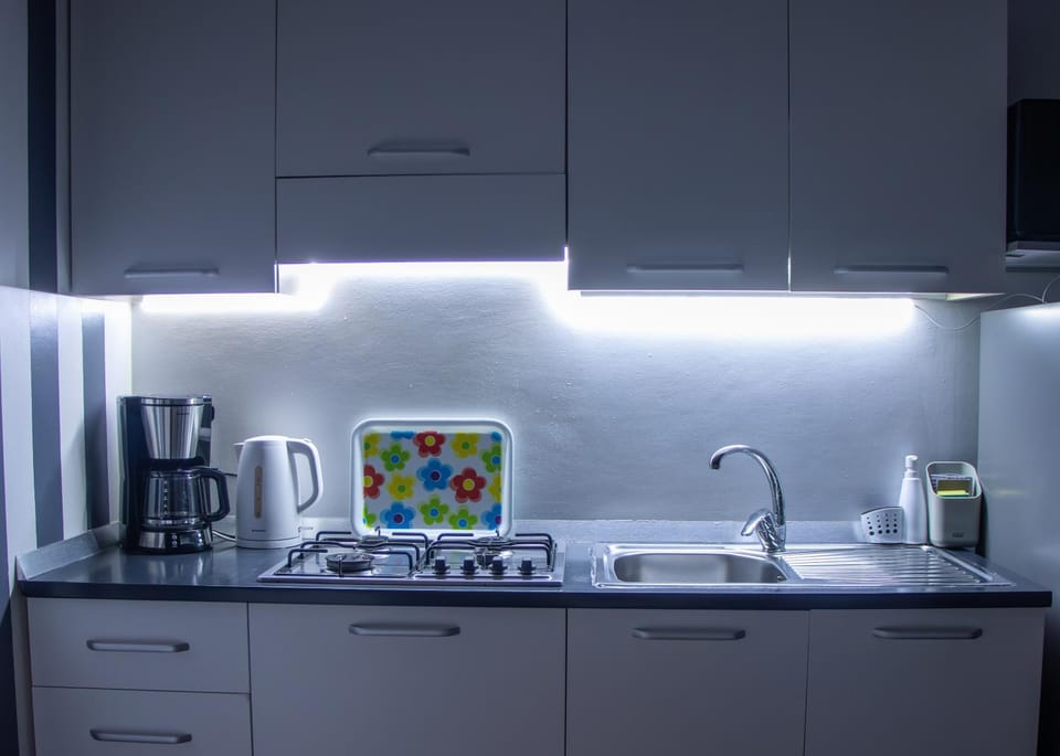 Night, Kitchen or kitchenette