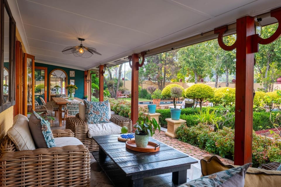 Patio, Garden view