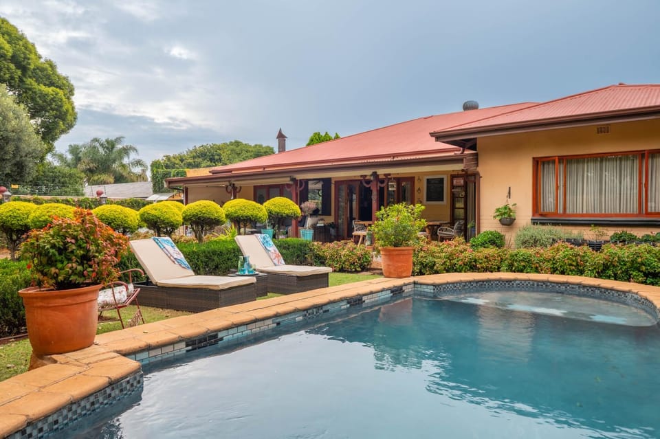 Property building, Swimming pool