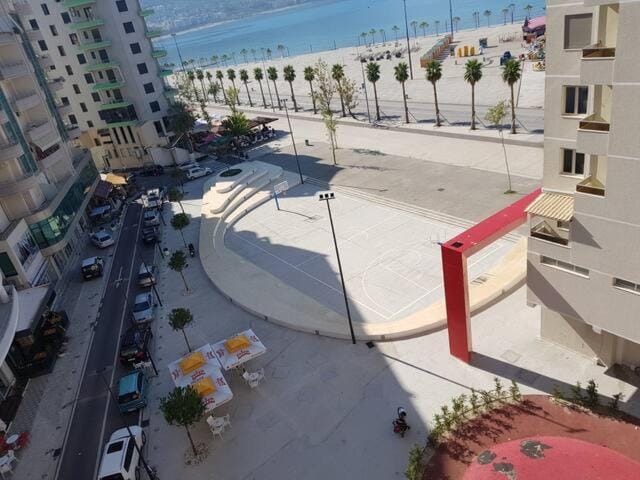 Lungomare view Apartment in Vlorë