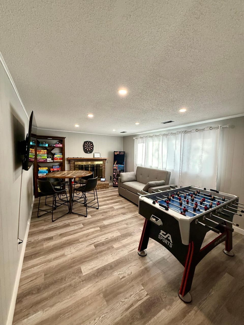 Communal lounge/ TV room, Game Room