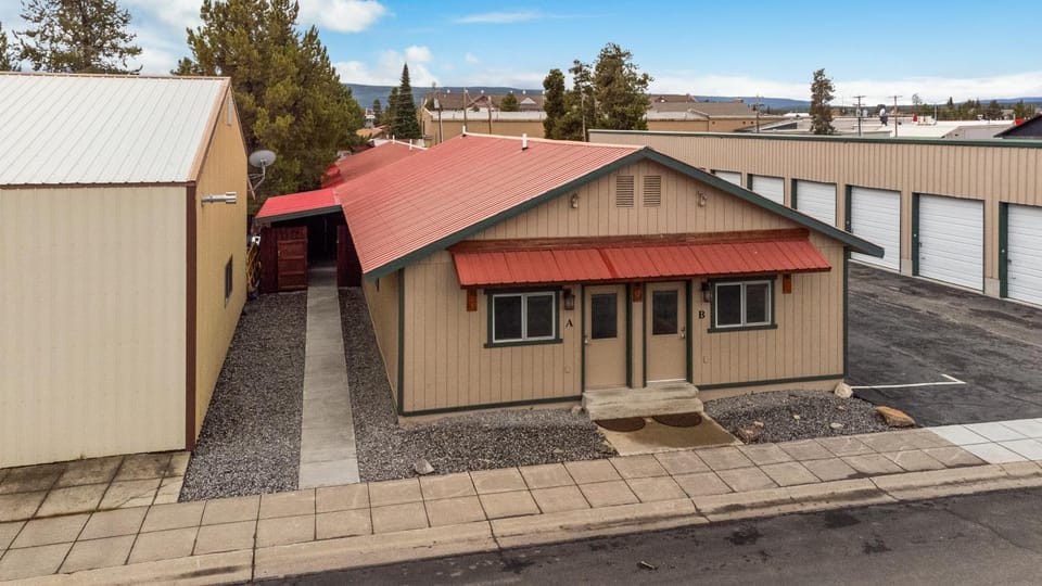 Property building, Day