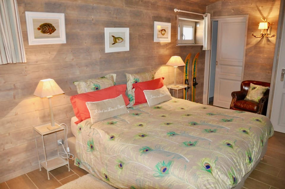 Decorative detail, Bedroom
