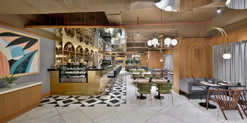 Restaurant/places to eat, Internal: Not applicable to any particular room
