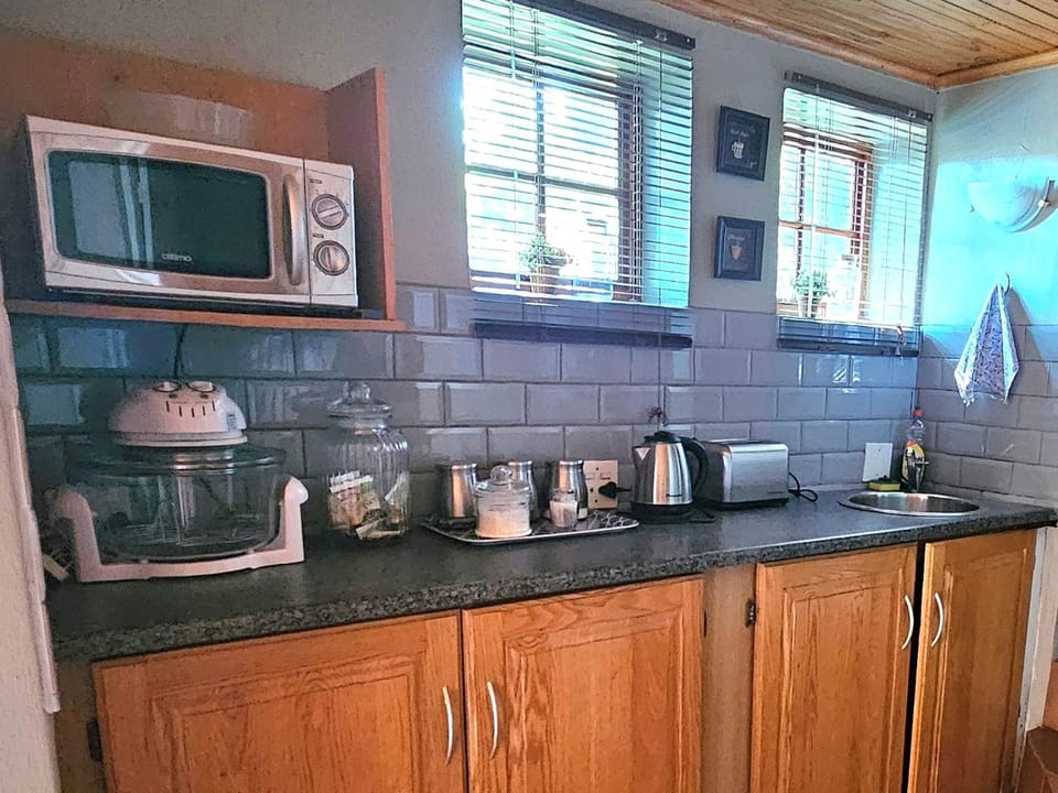 Coffee/tea facilities, Kitchen or kitchenette
