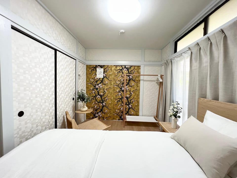 Bed, Bedroom, wardrobe