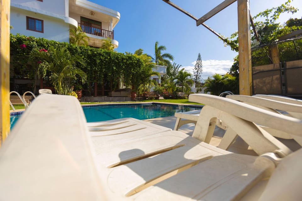 Property building, View (from property/room), Balcony/Terrace, Pool view, Swimming pool, sunbed