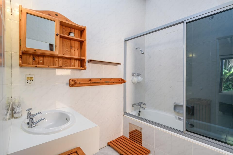Shower, Bathroom, Bath