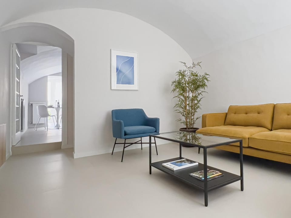 Communal lounge/ TV room, Living room