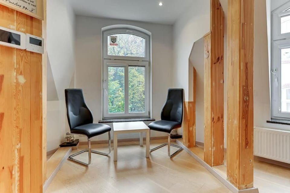 Living room, Photo of the whole room, Seating area, Area and facilities