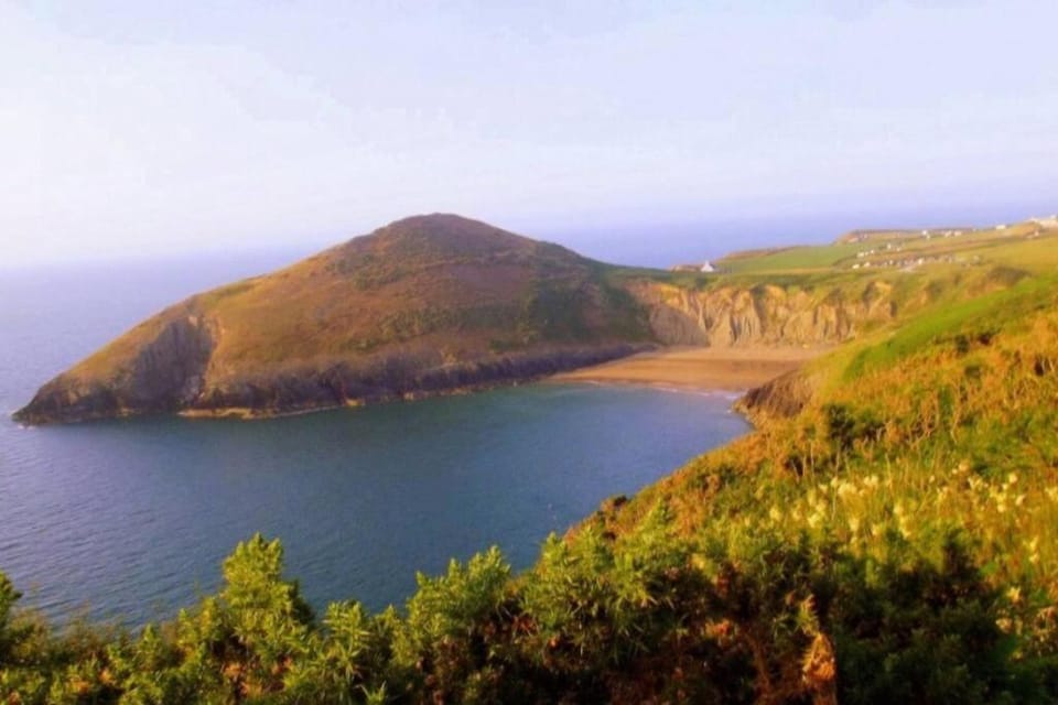 Awel Y Mor - cosy apartment. Apartment in Wales