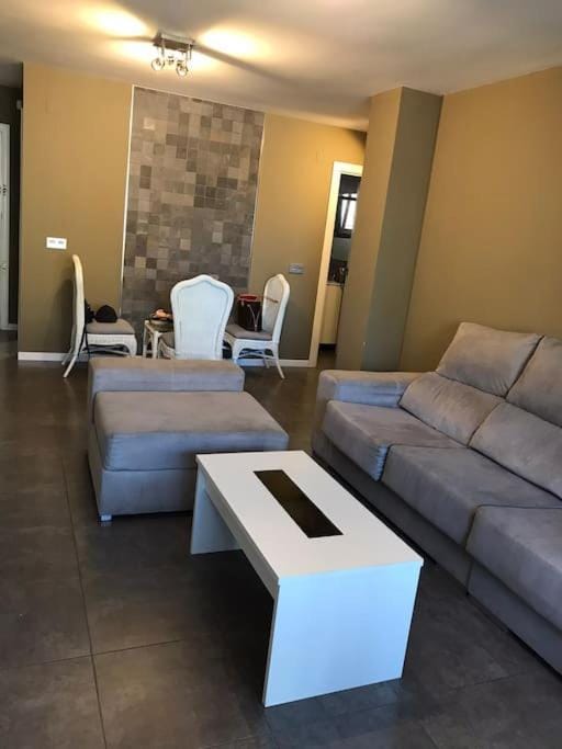 Très bel appartement moderne proche de la mer. Apartment in Torrevieja