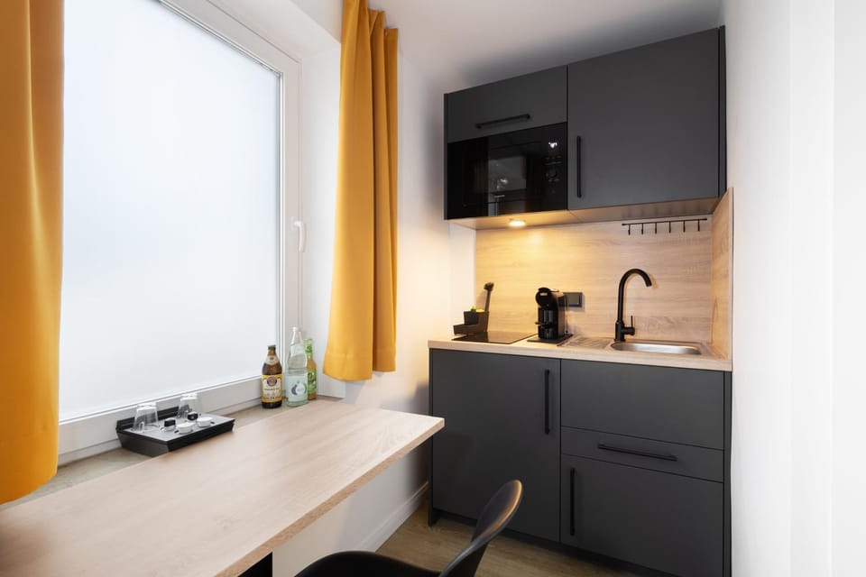 Kitchen or kitchenette, Dining area, Drinks