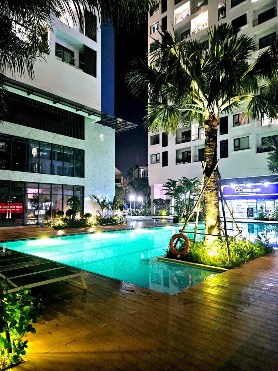 C Sky View: 2 BR Apartment Free GYM & POOL Apartment in Ho Chi Minh City