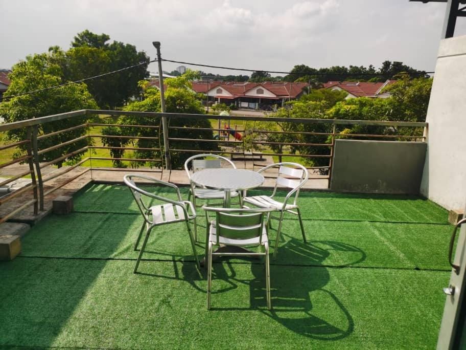 Balcony/Terrace, Garden view