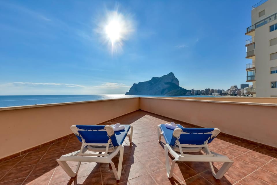 Nearby landmark, Balcony/Terrace, Sea view, sunbed
