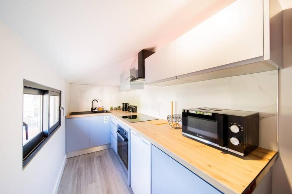 Kitchen or kitchenette, minibar, oven, pet friendly, stove, toaster