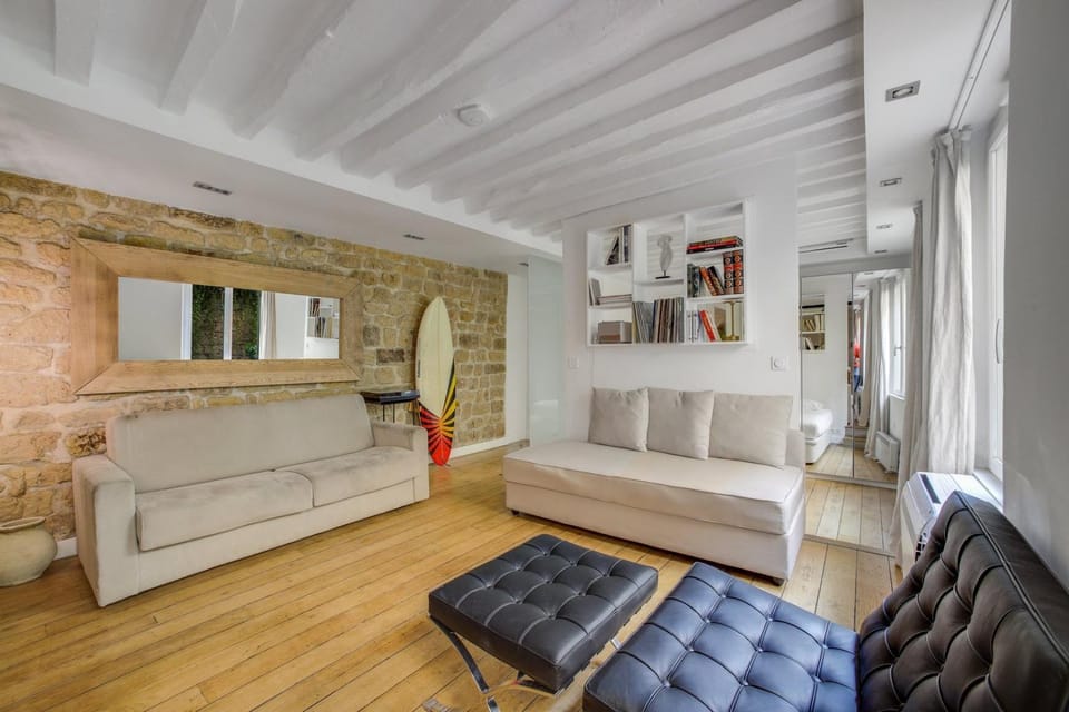 Hot Hot Hot Loft Faubourg Saint-Denis Apartment in Paris
