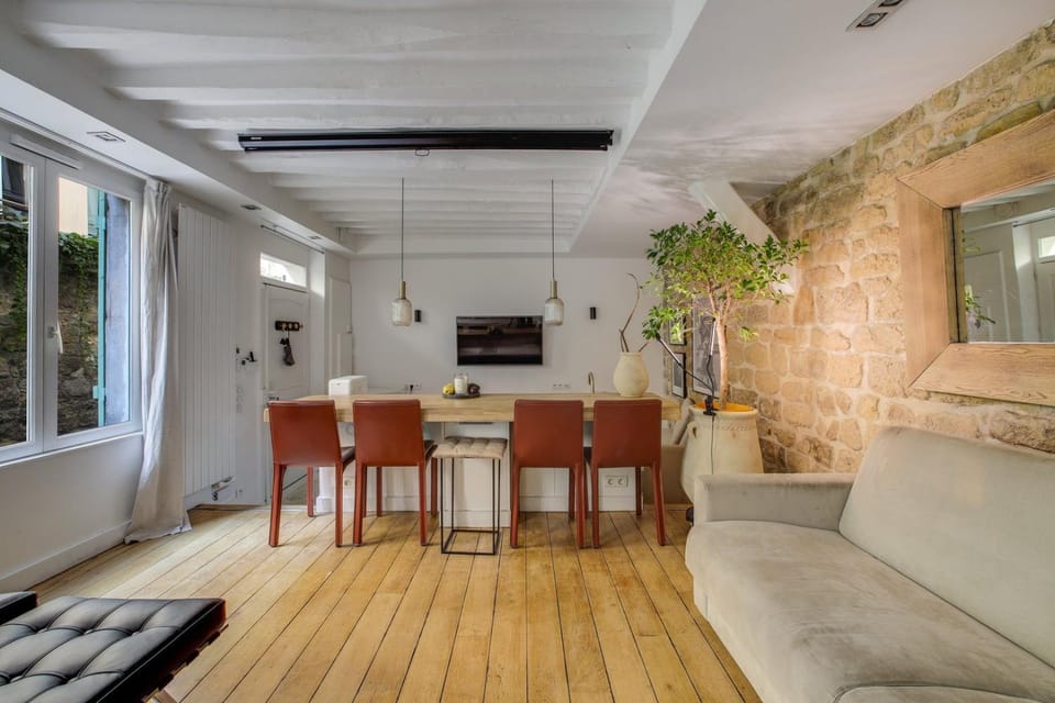 Hot Hot Hot Loft Faubourg Saint-Denis Apartment in Paris