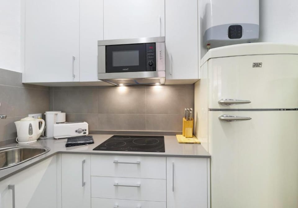 Kitchen or kitchenette, kitchen