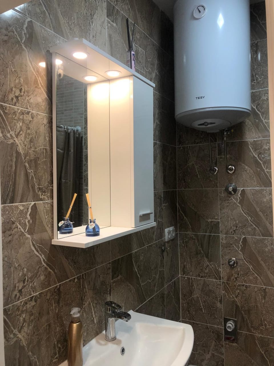 Shower, Bathroom