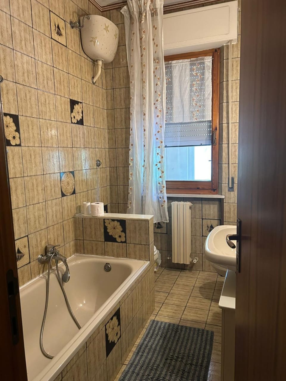 Bathroom, Bath
