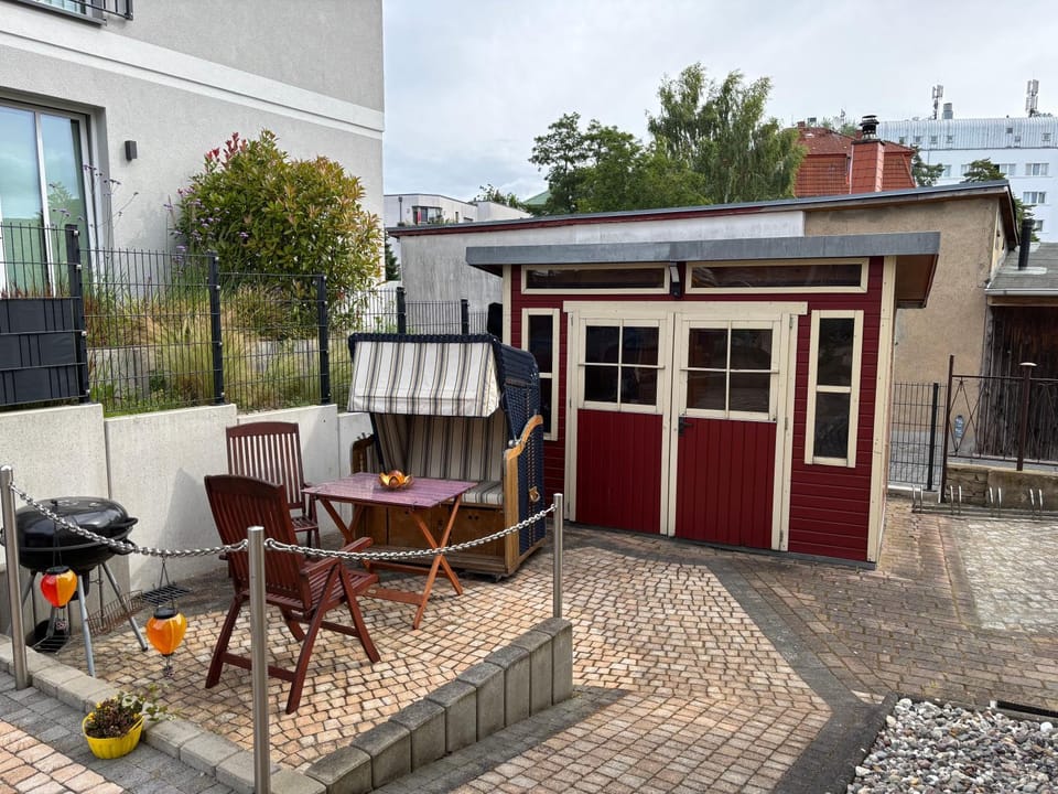 Property building, Balcony/Terrace