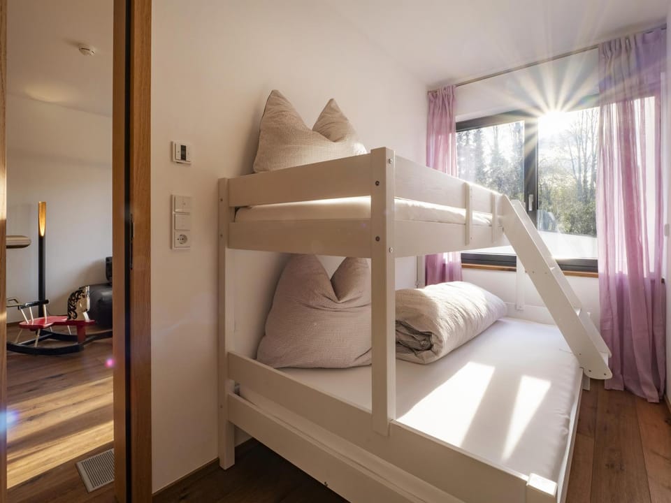 Bed, Bedroom, bunk bed