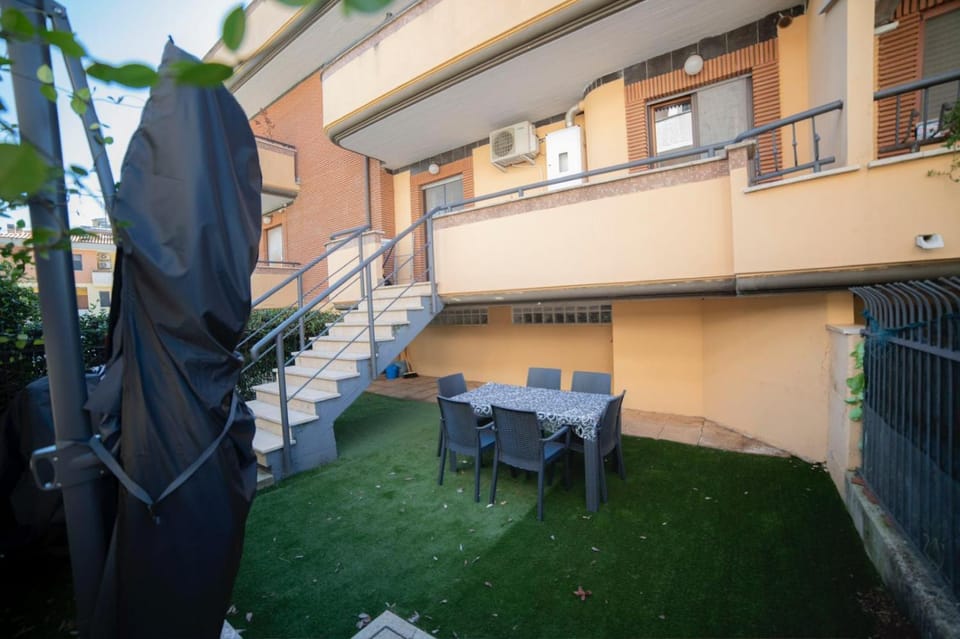 Garden, Garden view