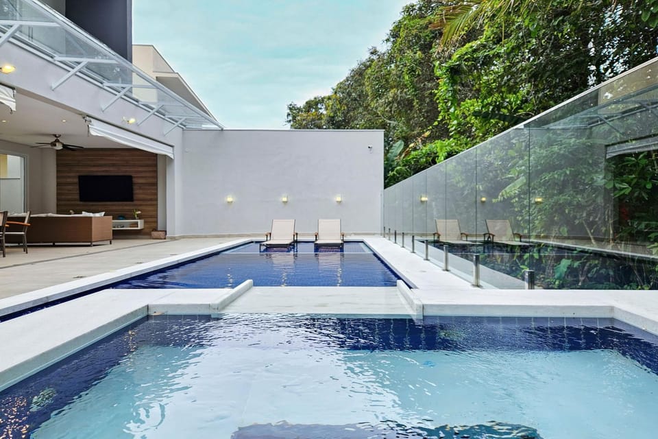 Day, Pool view, Swimming pool, sunbed