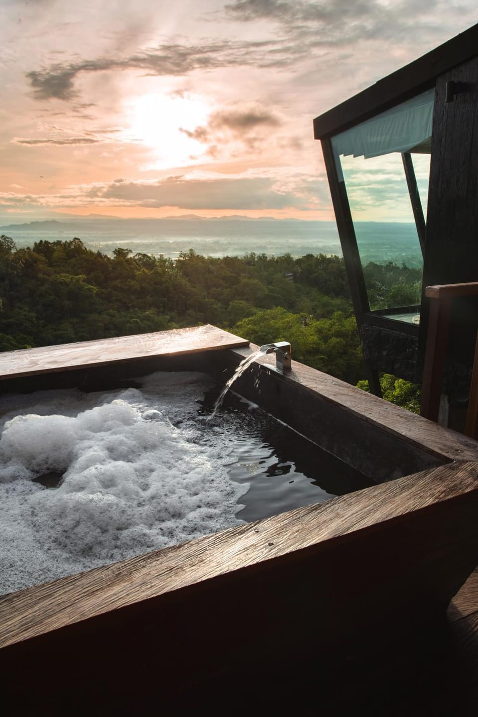 Natural landscape, Hot Tub, Sunrise